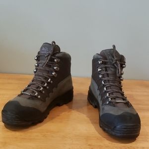 Barely worn Montrail women's hiking boots